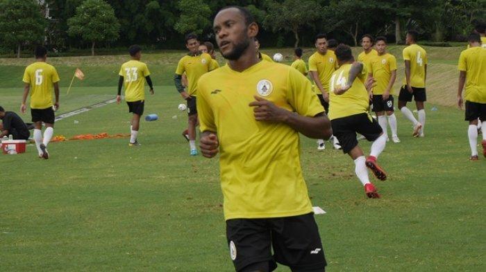 Zah Rahan Sempat Berpolemik, Zah Rahan Krangar Resmi Berseragam PSS Sleman ...