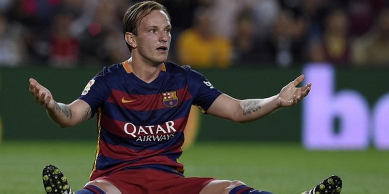 gelandang-barcelona-asal-kroasia-ivan-rakitic_20151004_120846.jpg