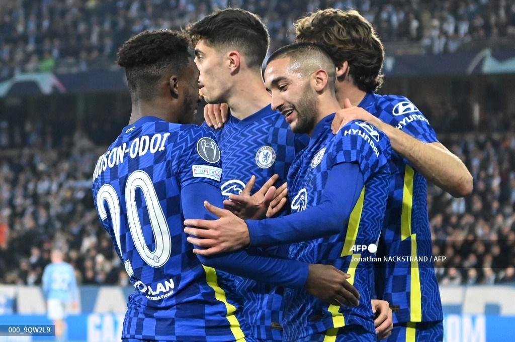gelandang-chelsea-asal-maroko-hakim-ziyech-kedua-dari-kanan-merayakan.jpg
