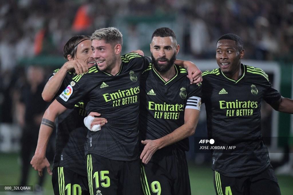 gelandang-real-madrid-valverde-melakukan-selebrasi.jpg