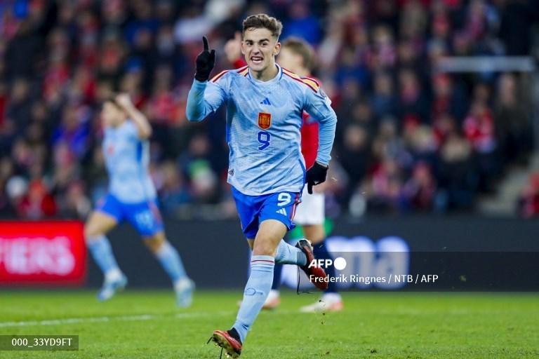 gelandang-spanyol-gavi-merayakan-gol-atas-norwegia-di-laga.jpg