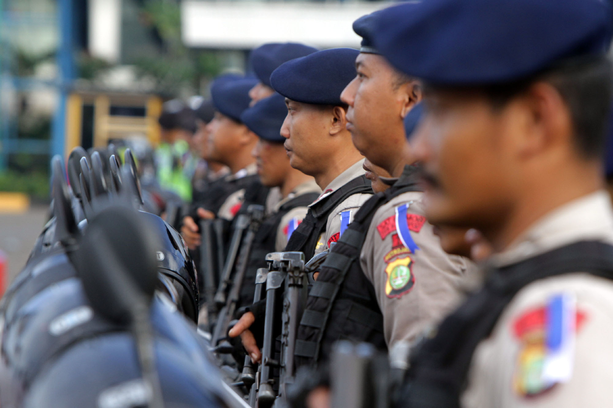 gelar-pasukan-pengamanan-natal-dan-tahun-baru-2016_20151224_134814.jpg