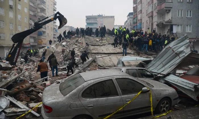 gempa-dahsyat-di-turki-_.jpg