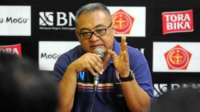 general-manajer-arema-cronus-ruddy-widodo_20170127_190344.jpg
