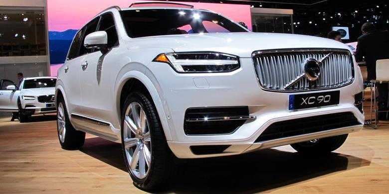 generasi-kedua-xc90-didapuk-sebagai-penyumbang-penjualan-tertinggi-volvo-di-dunia_20170201_210202.jpg