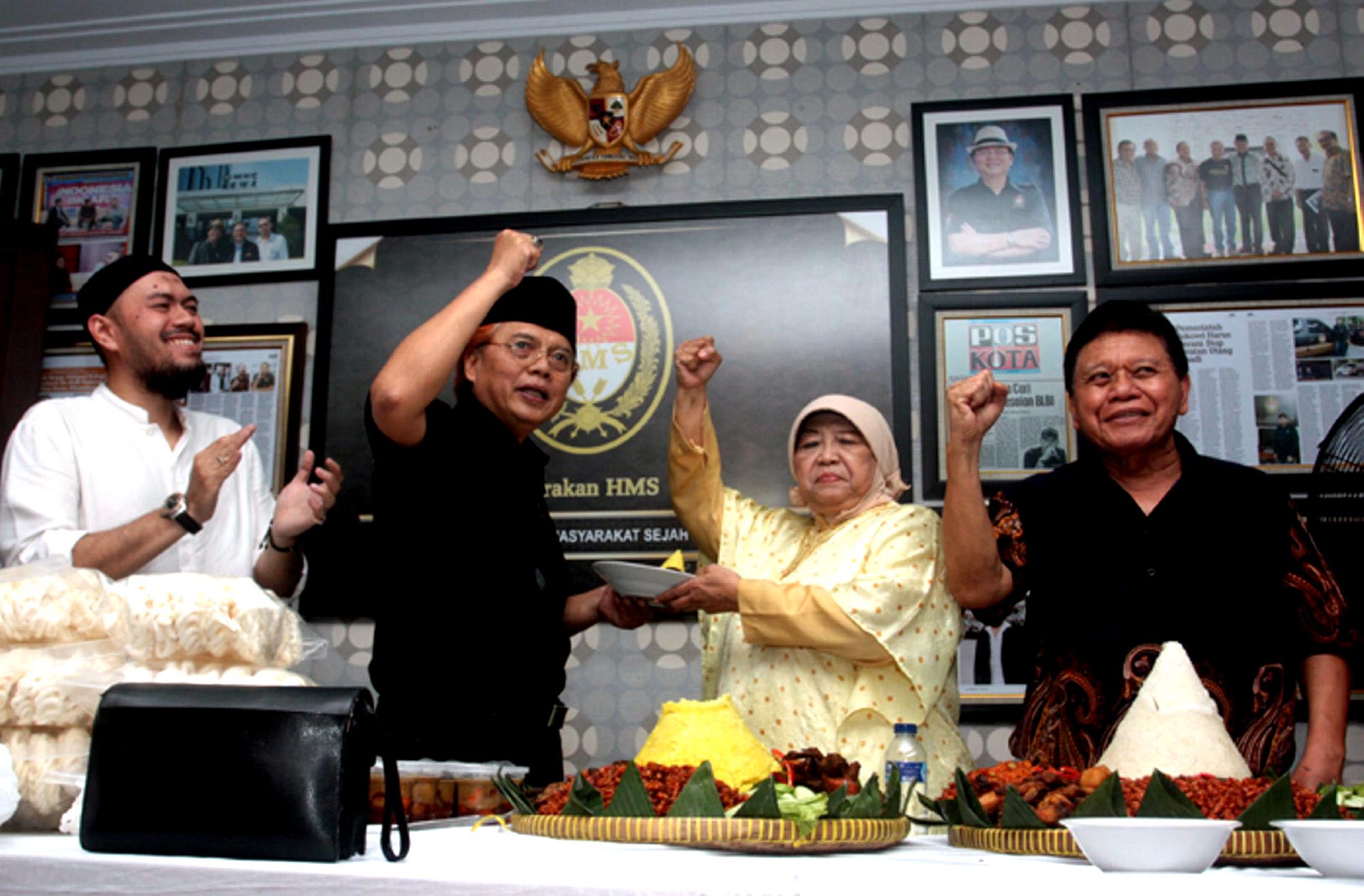 gerakan-hms-adakan-bukber-bersama-anak-yatim_20170621_114736.jpg