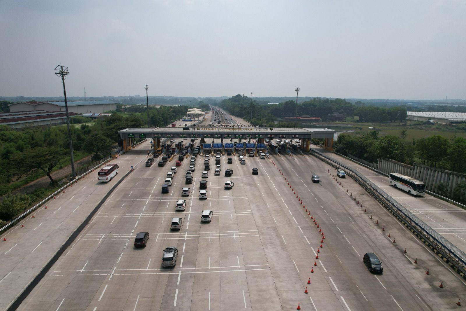 gerbang-tol-cikampek-utama-1-__________okk.jpg