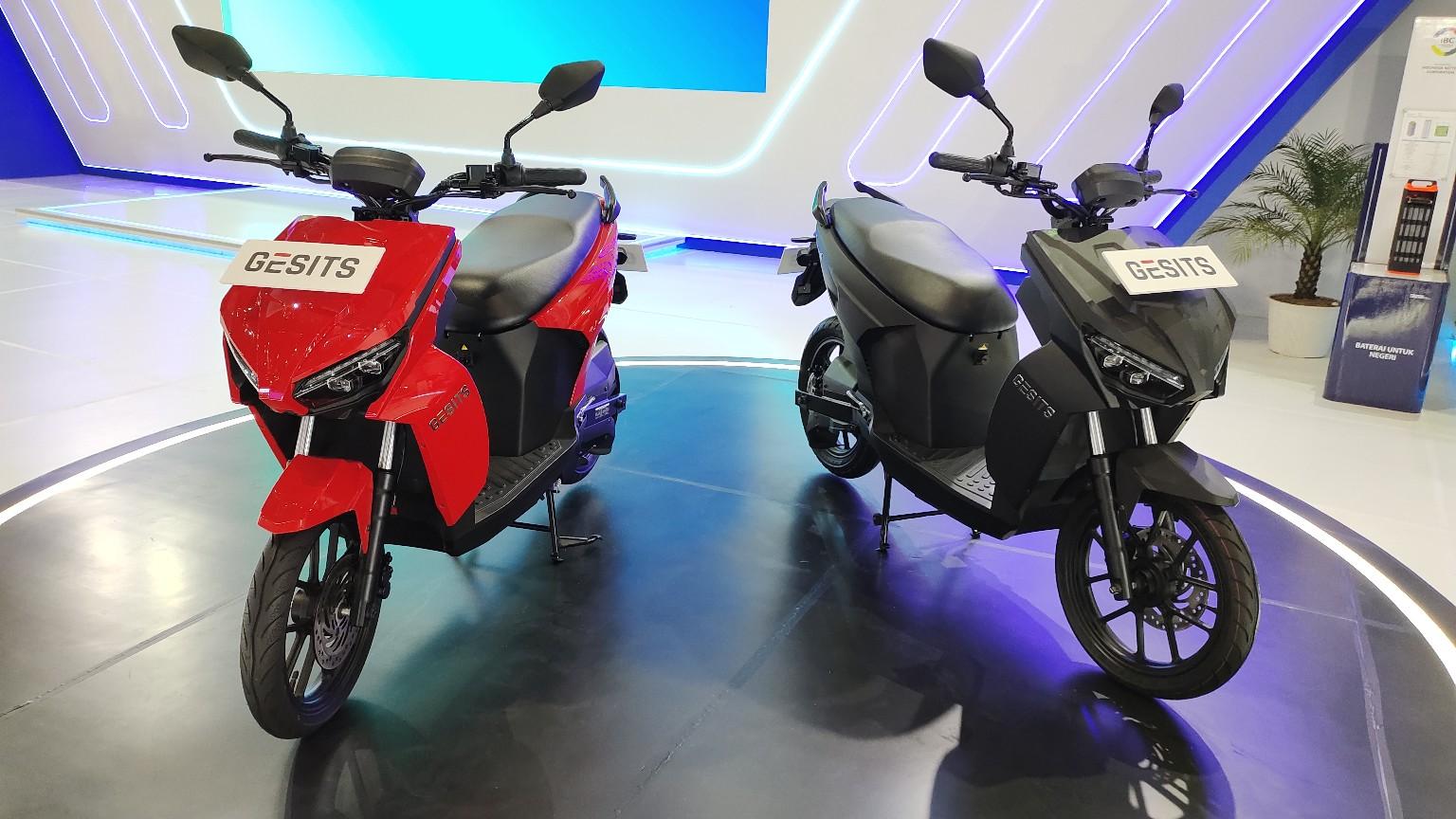 gesits-mengenalkan-skuter-listrik-raya-e-di-pevs-2023-jiexpo.jpg