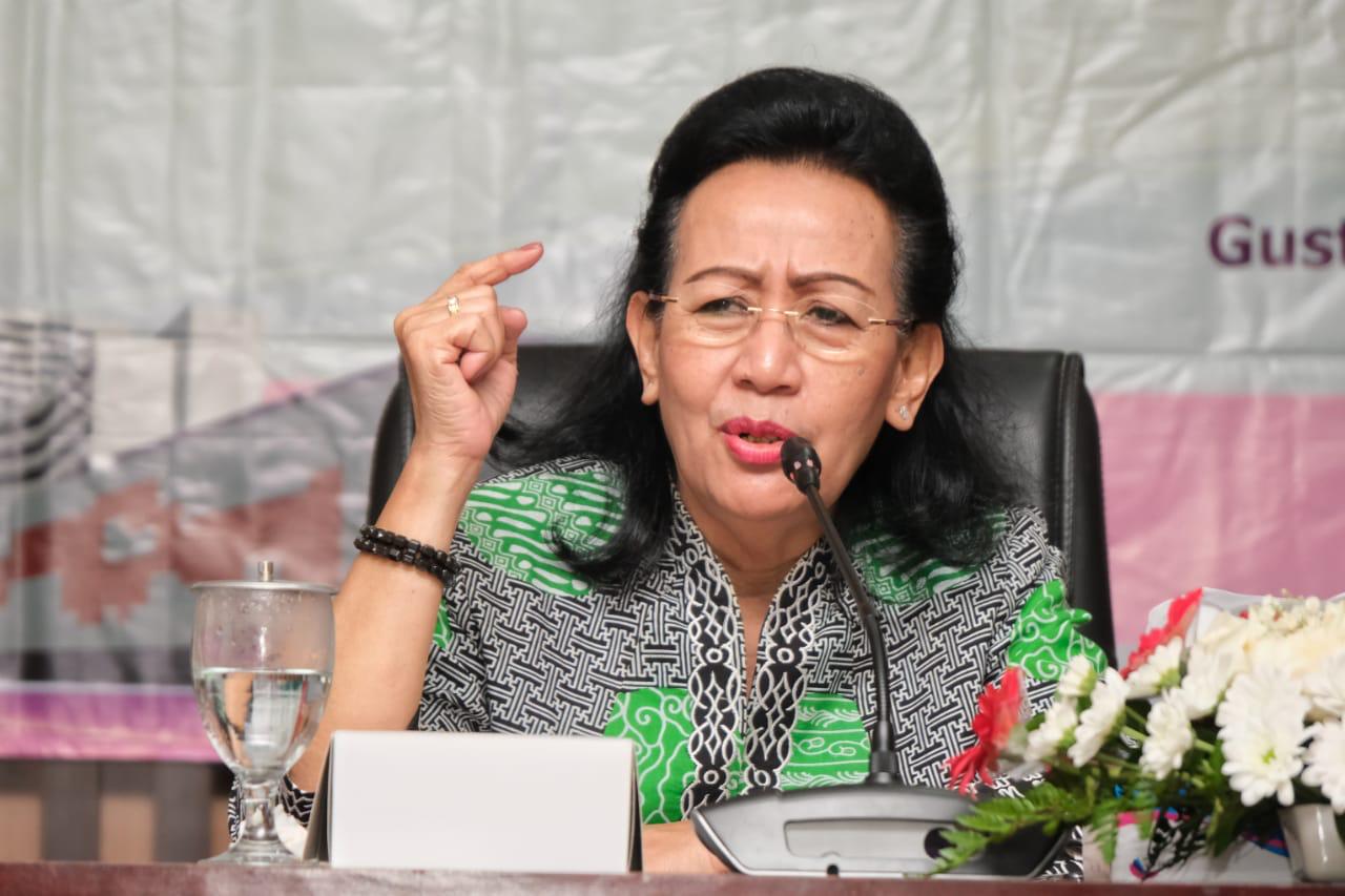 gkr-hemas-manjadi-anggota-dpd-ri-ke-4_20190704_194403.jpg