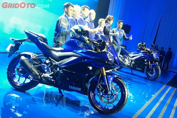 global-launching-sport-bike-yamaha-r25-dan-r3-versi-2019-di-jakarta_20181011_114007.jpg