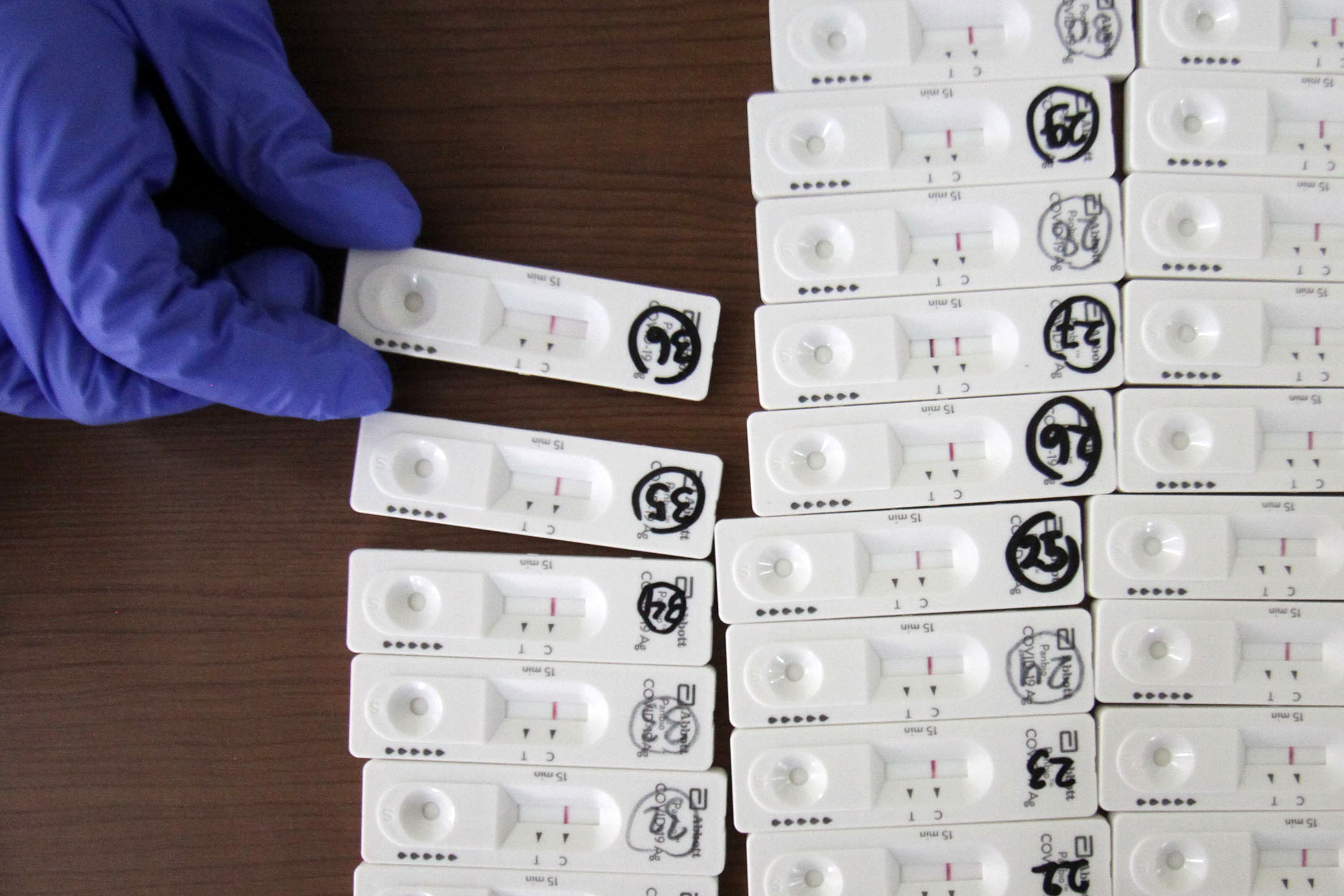 gnr-lakukan-swab-antigen-gratis-bagi-penghuni-mudik_20210521_135929.jpg
