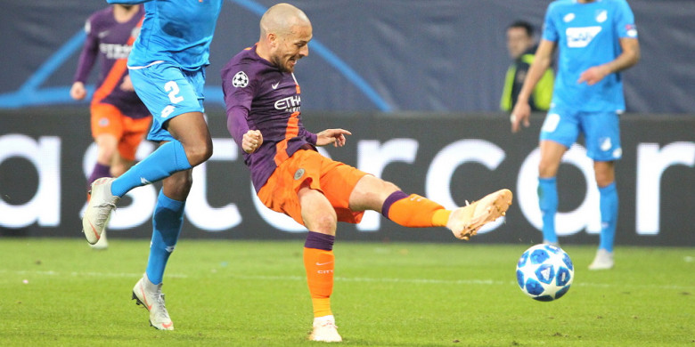 gol-david-silva-pada-laga-hoffenheim-vs-manchester-city_20181003_021751.jpg