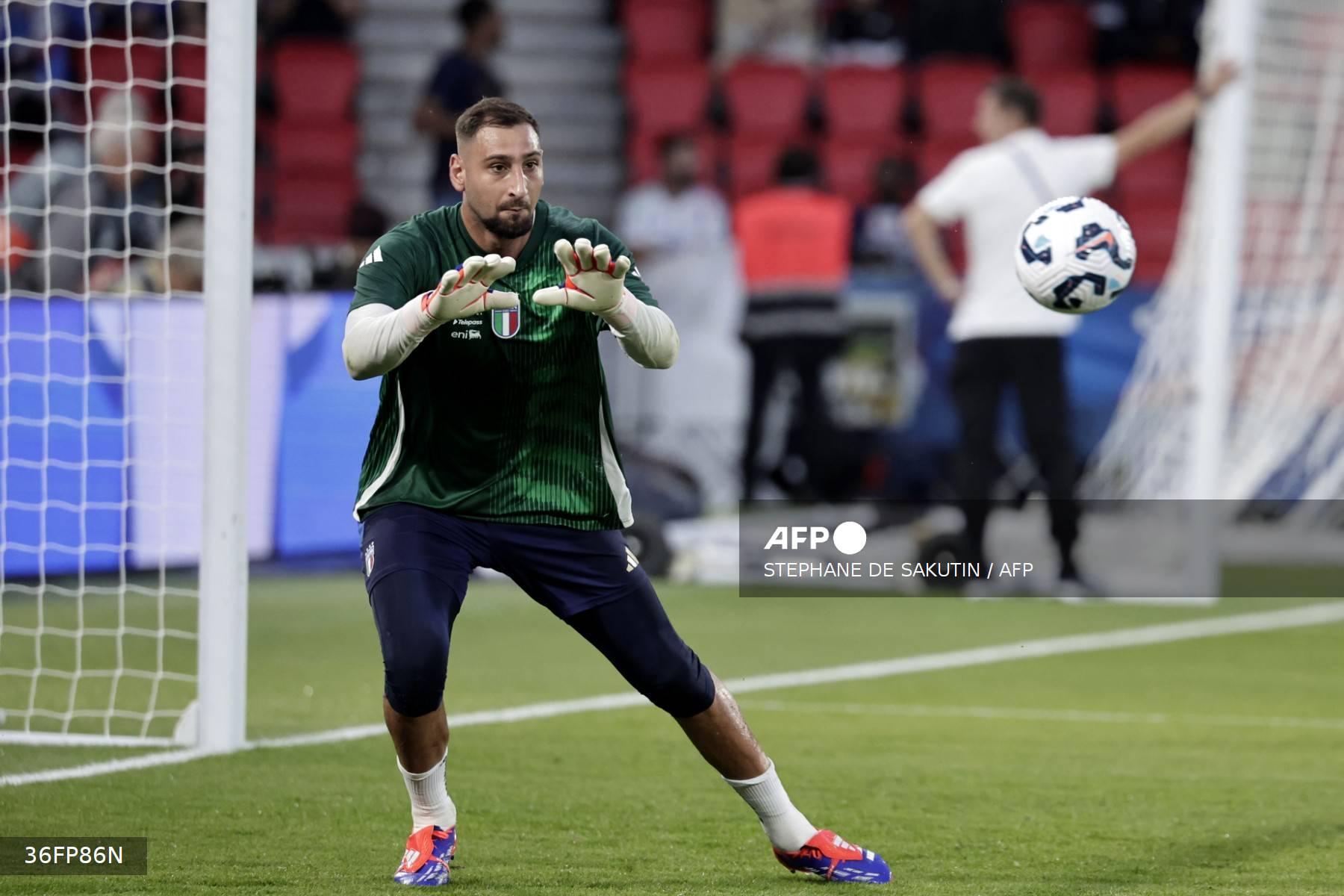 gol-kilat-donnarumma.jpg