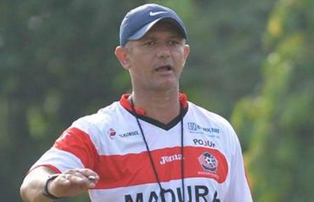 gomes-de-olivera_20160303_191935.jpg