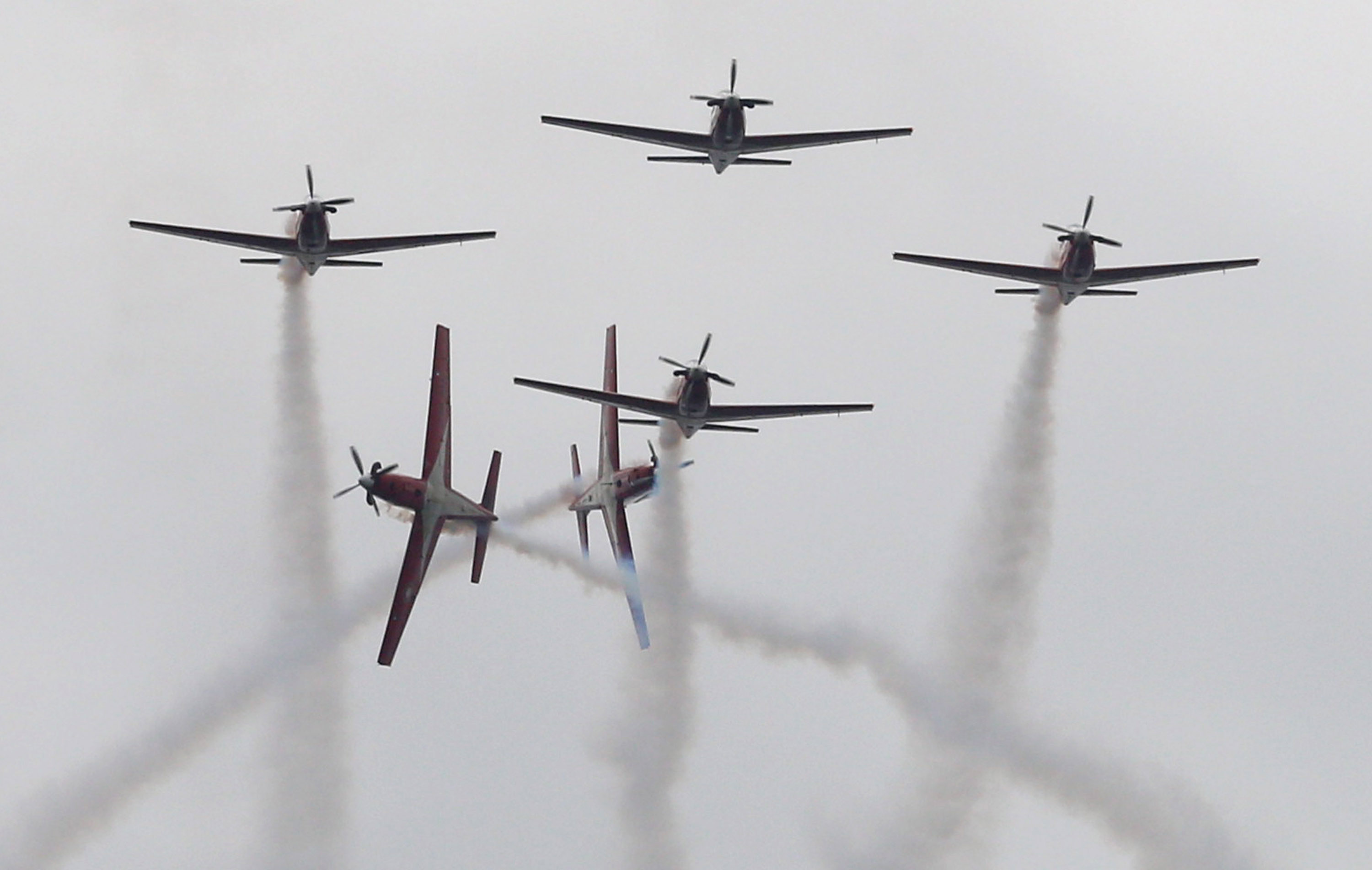 gr-upacara-peringatan-ke-71-hari-tni-au_20170407_203651.jpg
