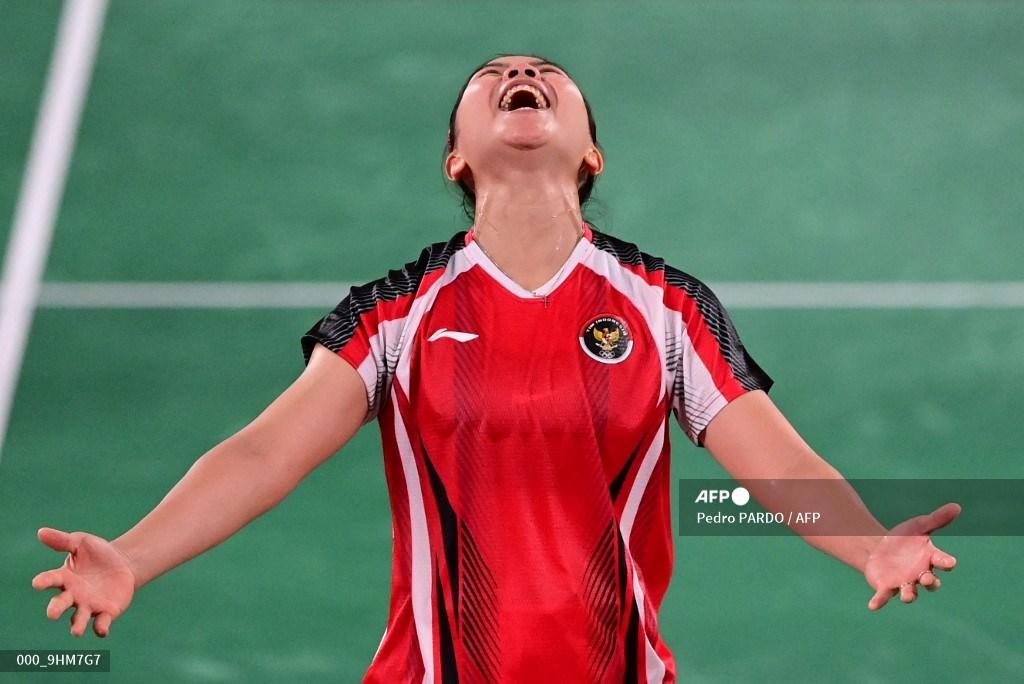 greysia-polii-dari-indonesia-merayakan-kemenangan-dengan-apriyani-rahayu-dari-indonesia.jpg