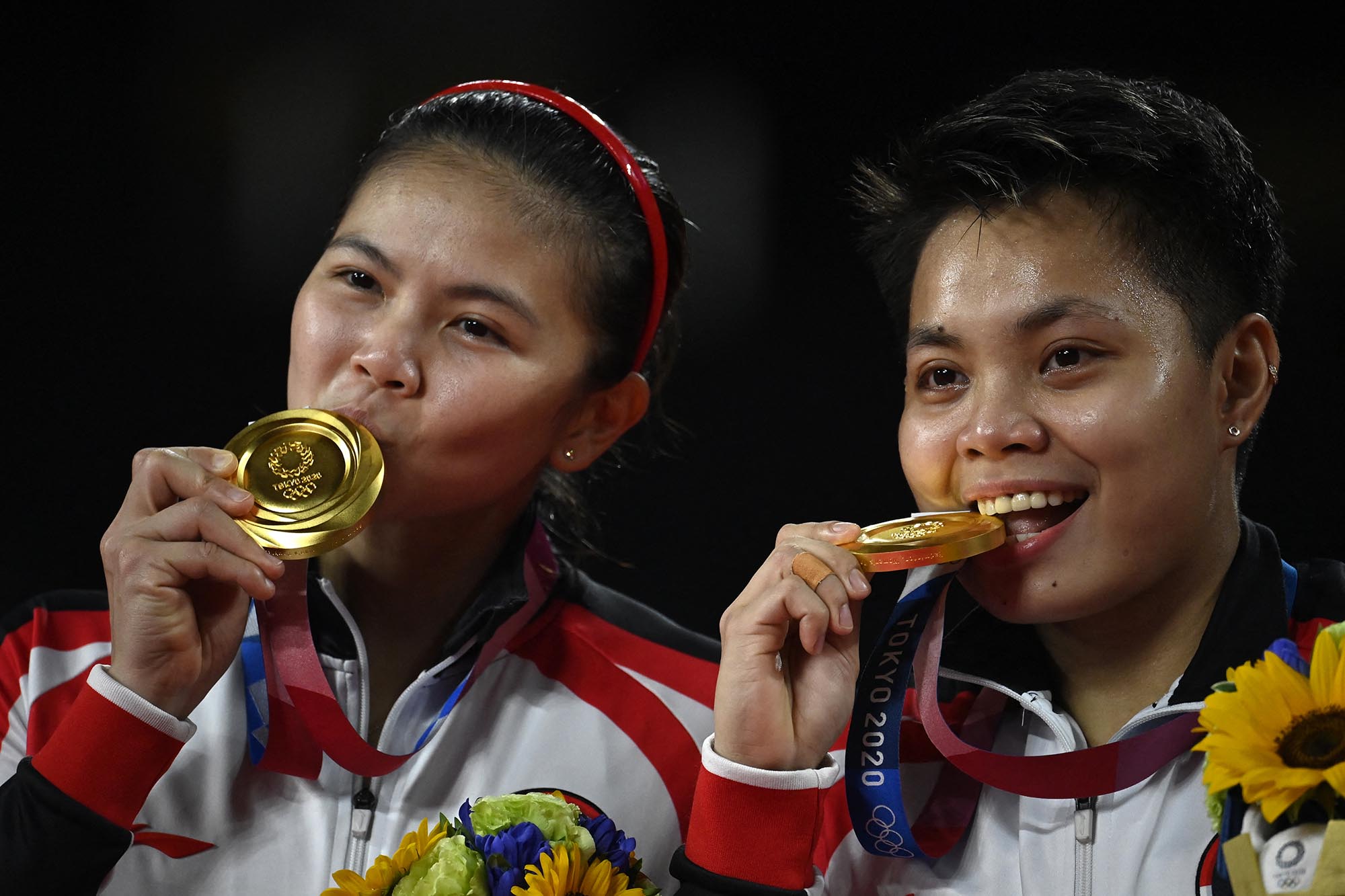 greysia-polli-dan-apriyani-rahayu-raih-emas-olimpiade-tokyo-2020_20210802_192339.jpg
