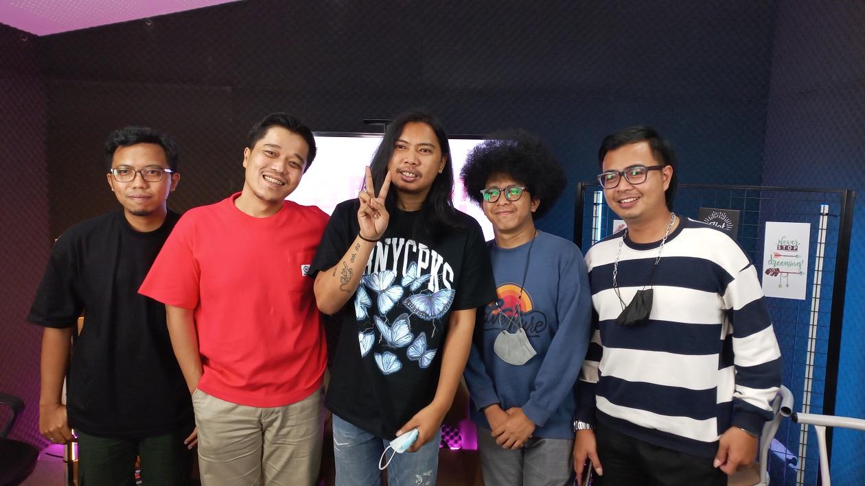 grup-band-good-morning-everyone.jpg