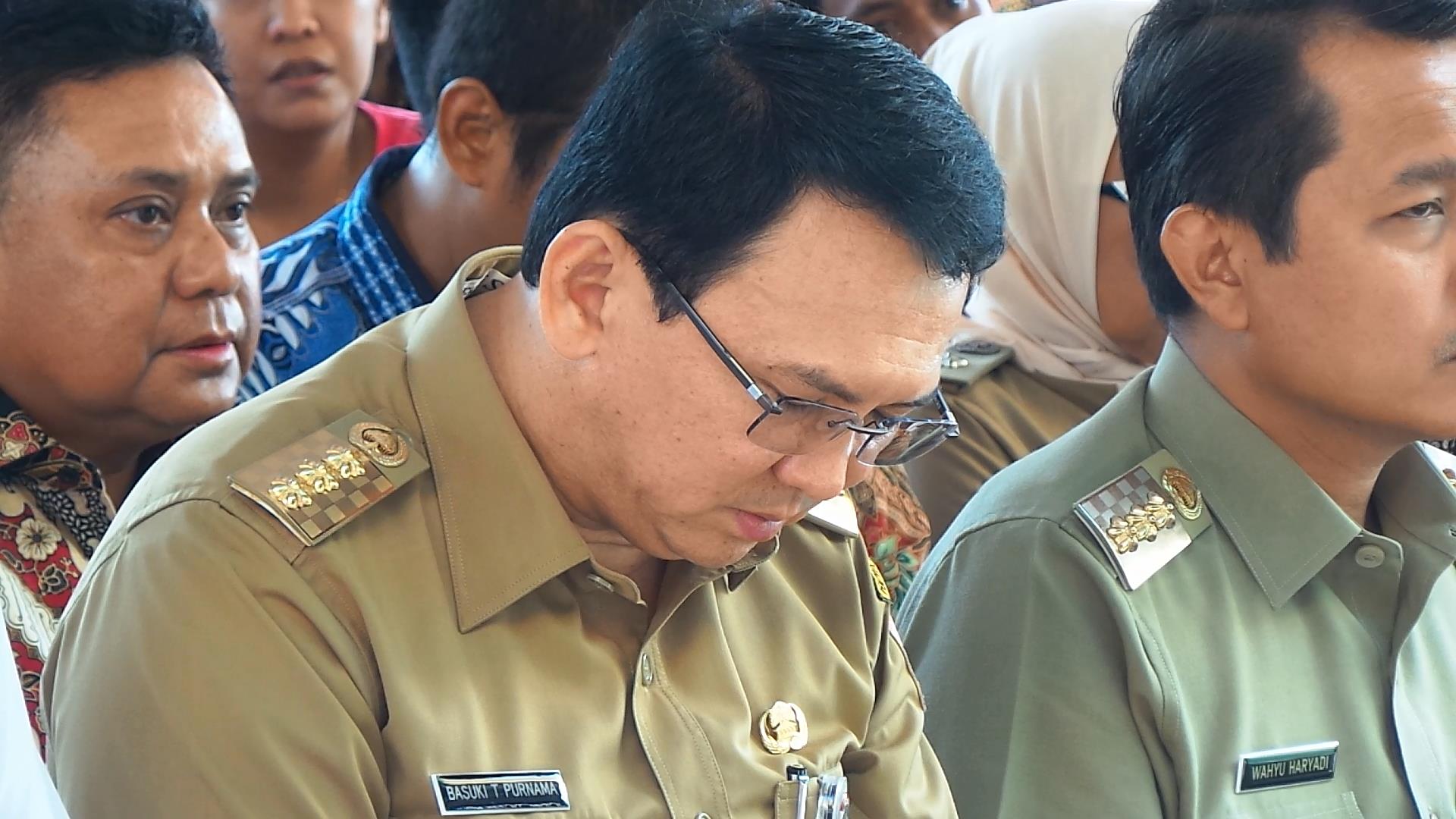gubernur-ahok-resmikan-pasar-modern-kebon-bawang_20160927_163113.jpg