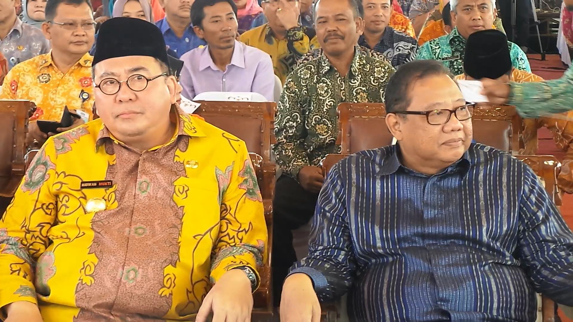gubernur-bengkulu-buka-bengkulu-expo-2016_20161123_133629.jpg