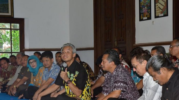 gubernur-jateng-ganjar-pranowo_20170202_212620.jpg