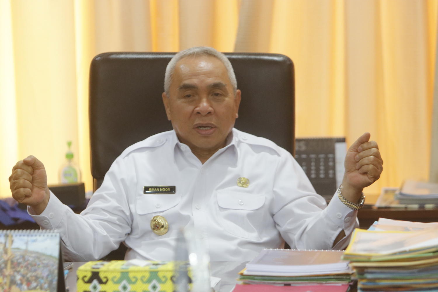 gubernur-kalimantan-timur-isran-noor-menjawab_20190829_165430.jpg