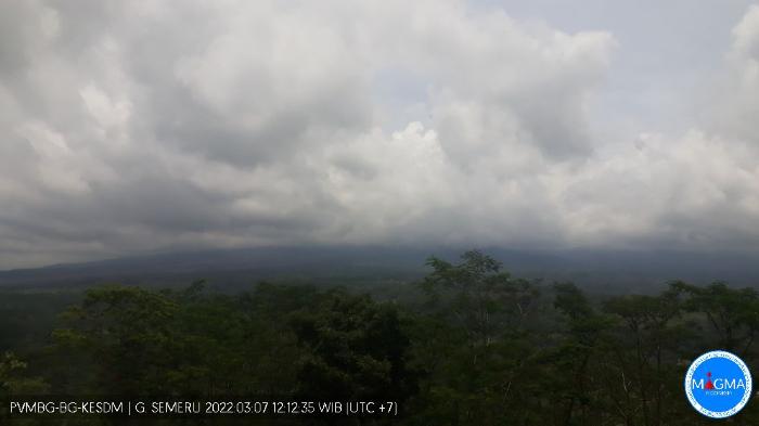 gunung-semeru-senin-732022.jpg