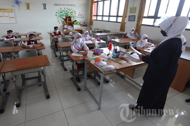guru-mengajar-01.jpg