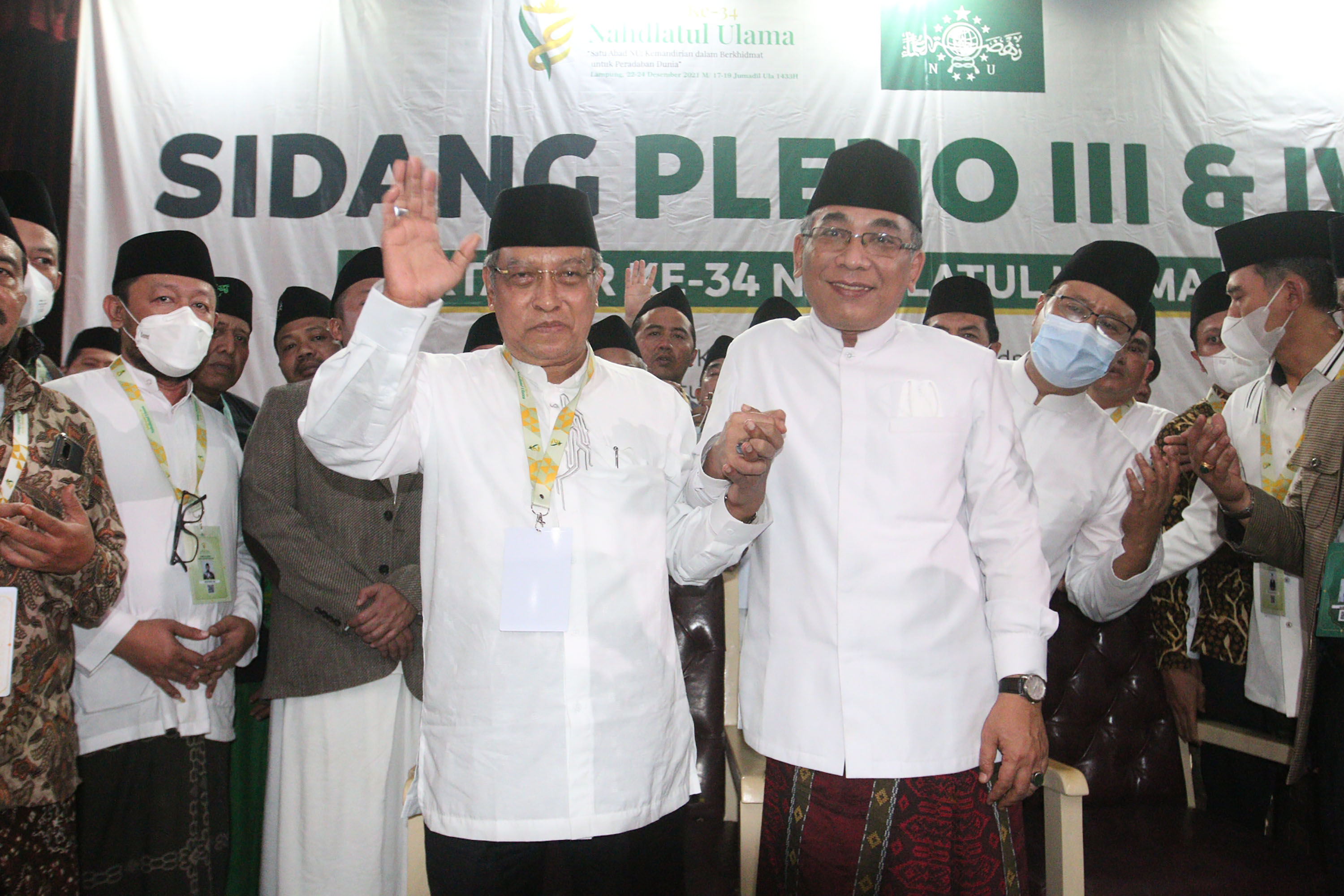 gus-yahya-terpilih-menjadi-ketum-pbnu_20211224_135902.jpg