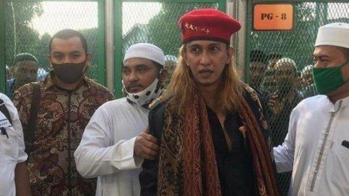 habib-bahar-bin-smith-akan-dipindahkan-ke-nusakambangan324.jpg