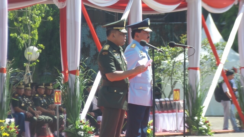 hadi-dan-gatot-nih4_20171209_113751.jpg