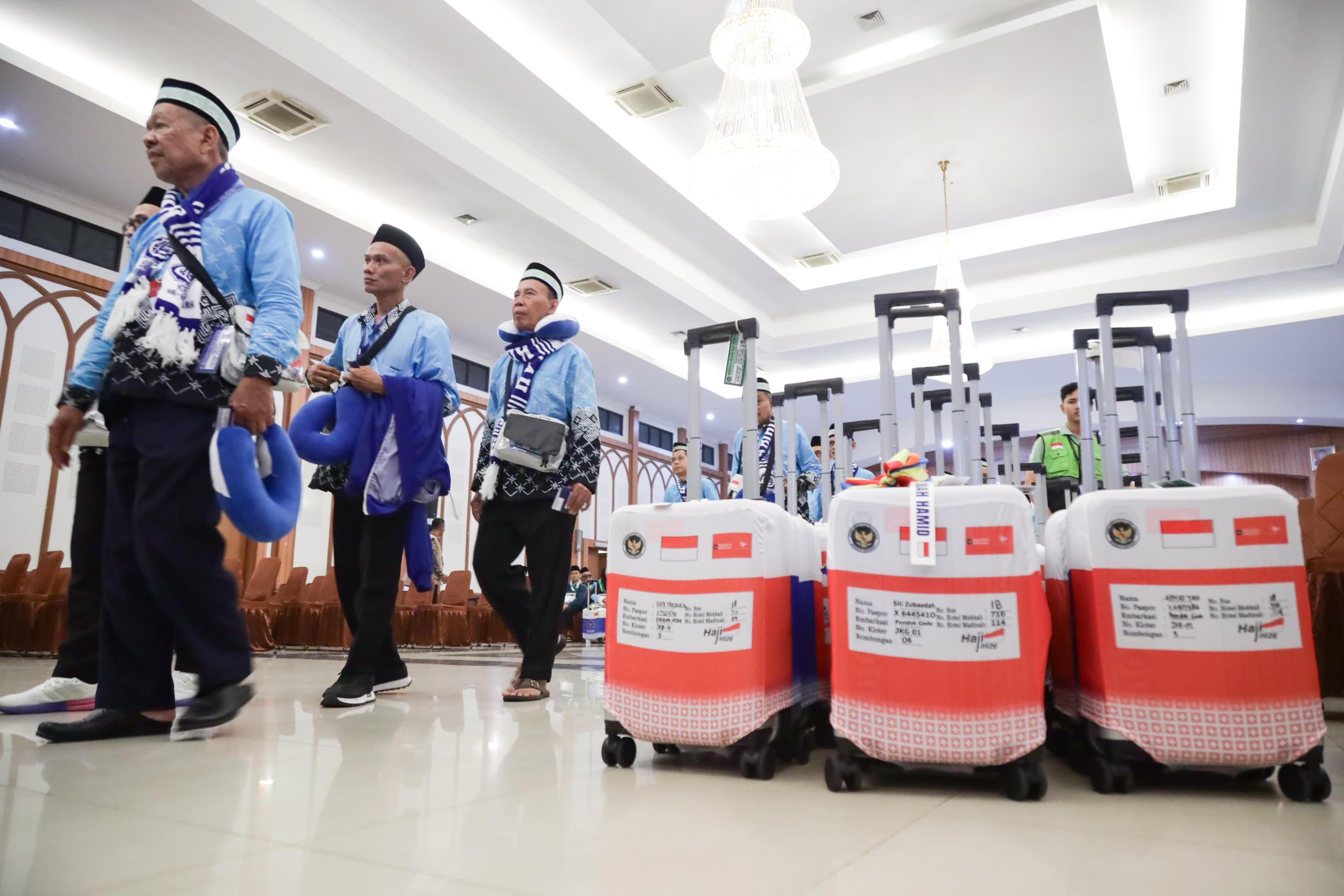Kloter Pertama Berangkat ke Tanah Suci, Menhaj Minta Jemaah Jaga Kesehatan dan Disiplin