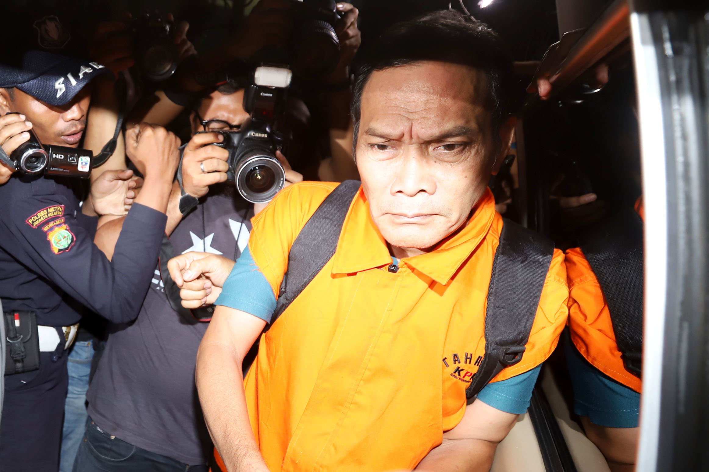 hakim-pn-balikpapan-gunakan-rompi-kpk_20190505_072137.jpg