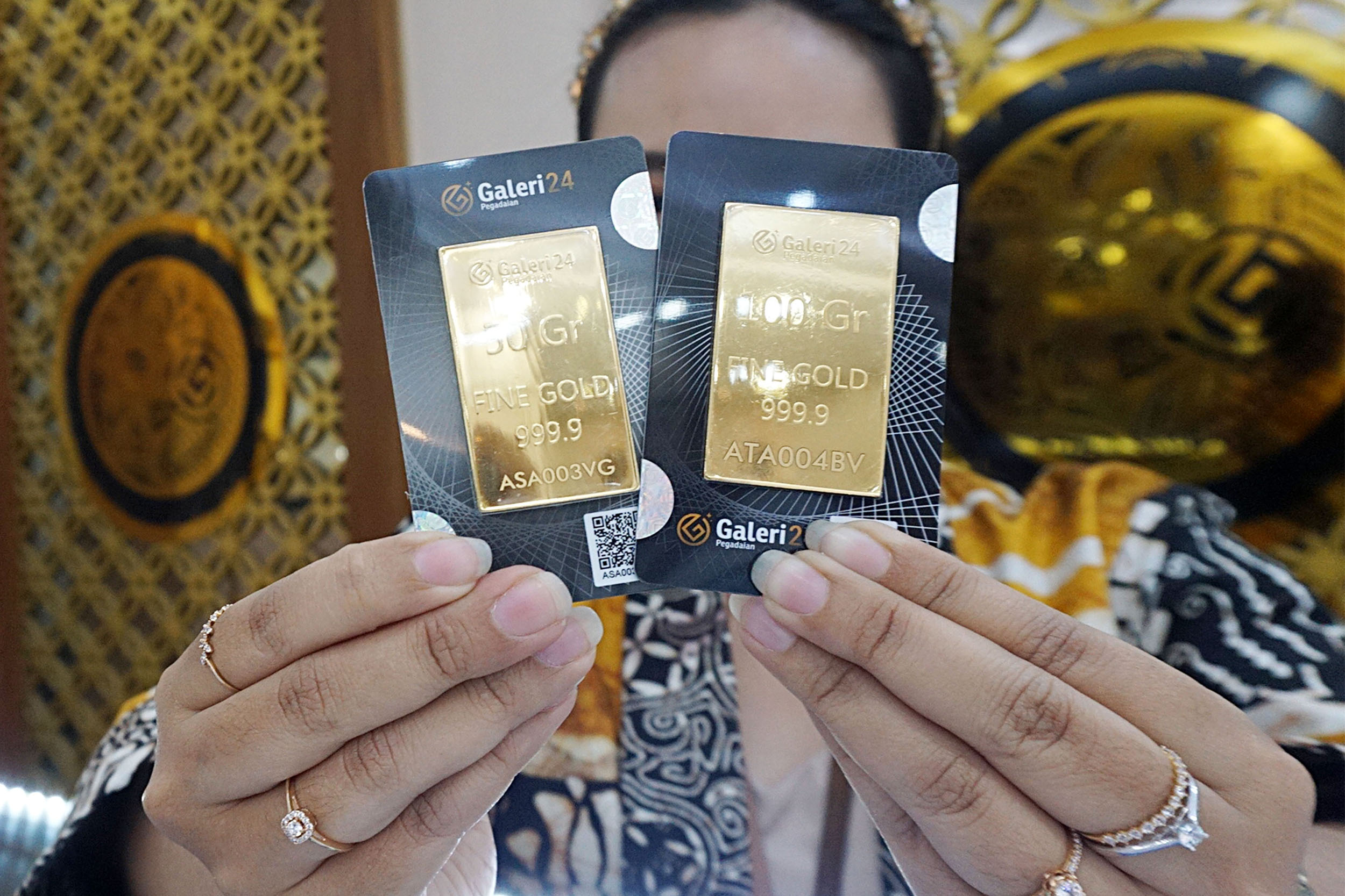 harga-emas-antam-naik_20240527_221032.jpg