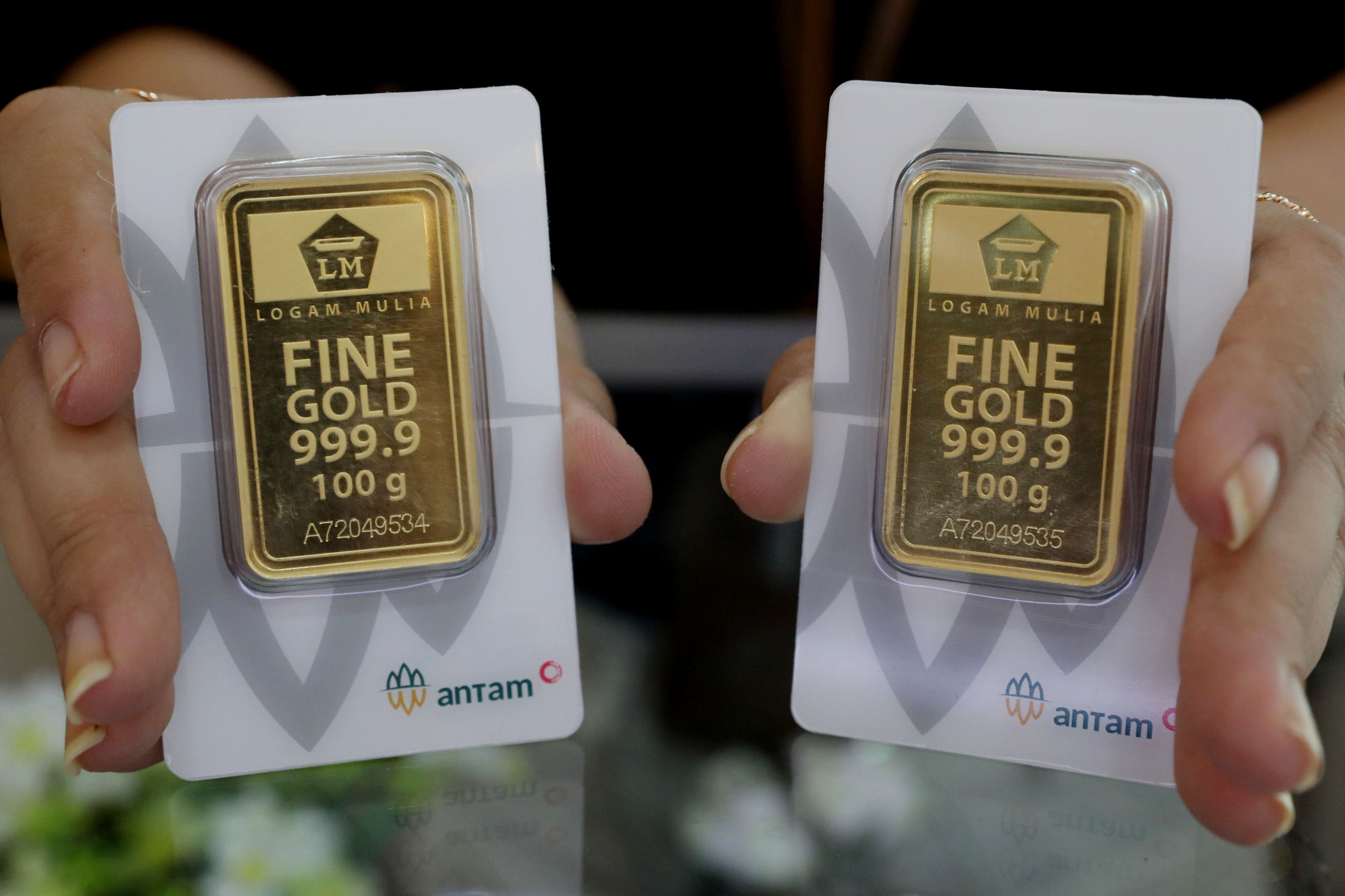 harga-emas-turun_20220719_192536.jpg