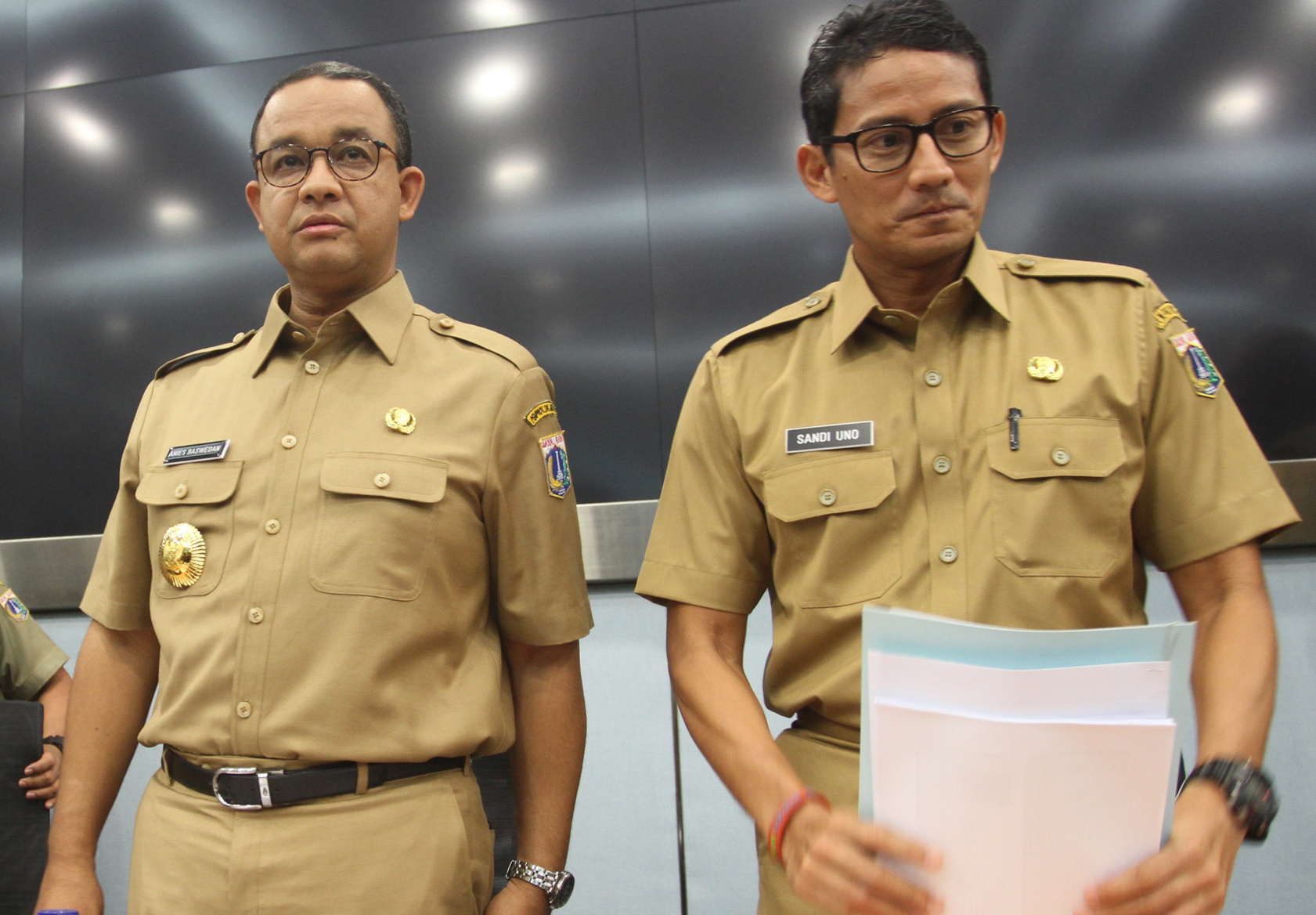 hari-pertama-gubernur-dan-wagub-dki-jakarta-bertugas_20171017_213015.jpg
