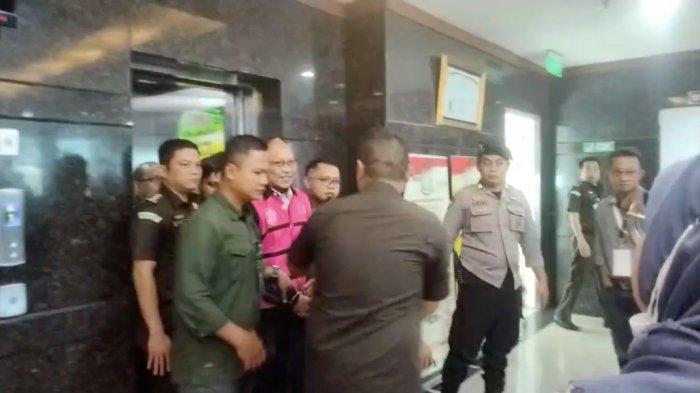 haris-yasin-limpo-tersangka-korupsi.jpg