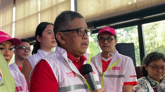 hasto-kristiyanto-di-kawasan-senayan-jakarta-minggu.jpg