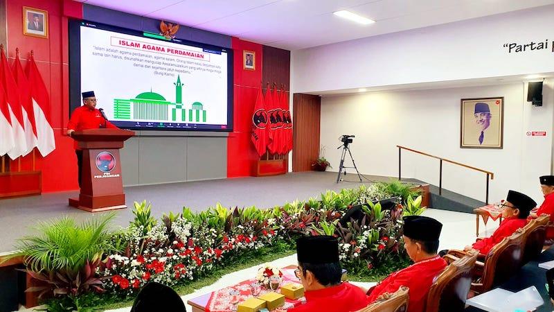 hasto-kristiyanto-membuka-rakorbidnas-bamusi-nih4.jpg