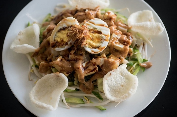 hayo-ini-gado-gado-lotek-karedok-pecel-atau-ketoprak_20180602_134533.jpg