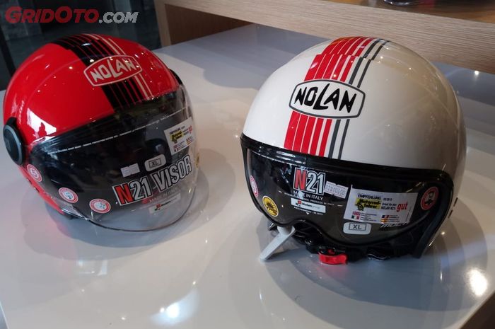 helm-nolan-n21-dan-n21-visor-di-deride-radio-dalam_20181019_161838.jpg