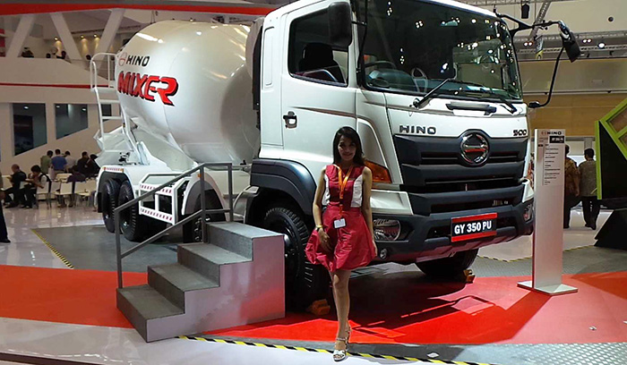 hino-new-generation-ranger_20150821_044450.jpg