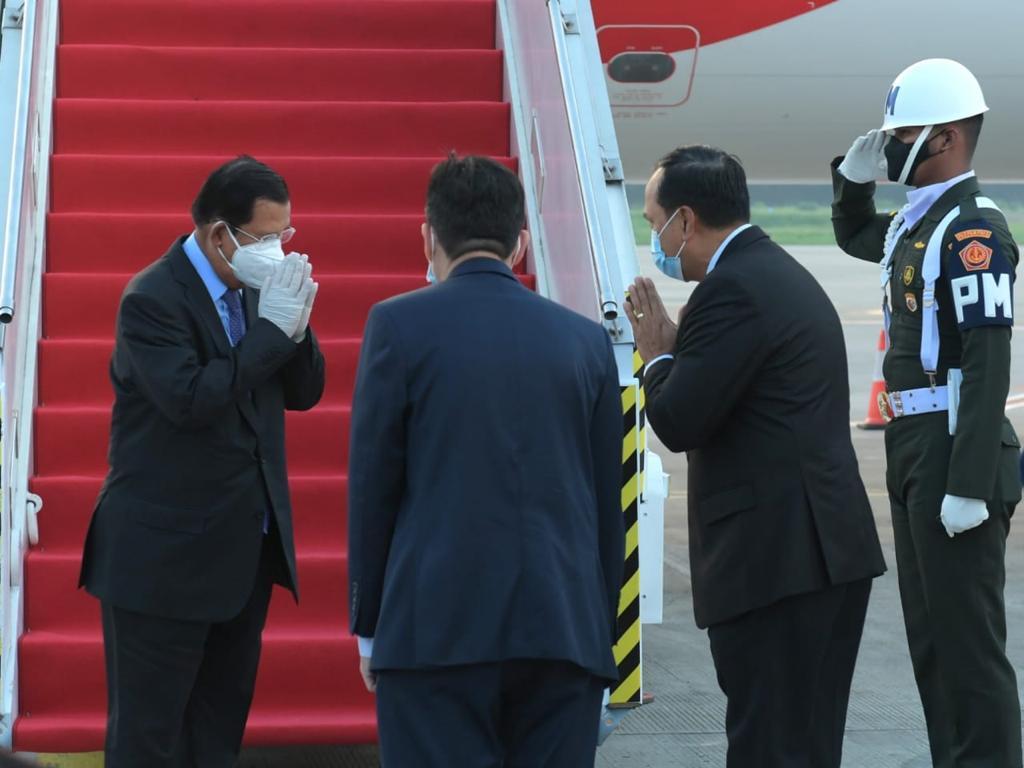 hun-sen-tiba-di-jakarta.jpg