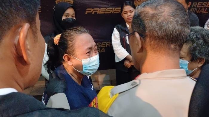ibu-di-jaktim-rekam-anak-setubuh-dengan-kekasih.jpg