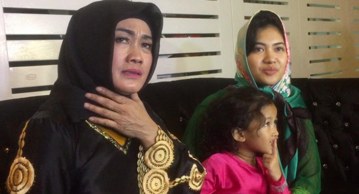 ibunda-julia-perez-sri-wulansih_20170617_061059.jpg