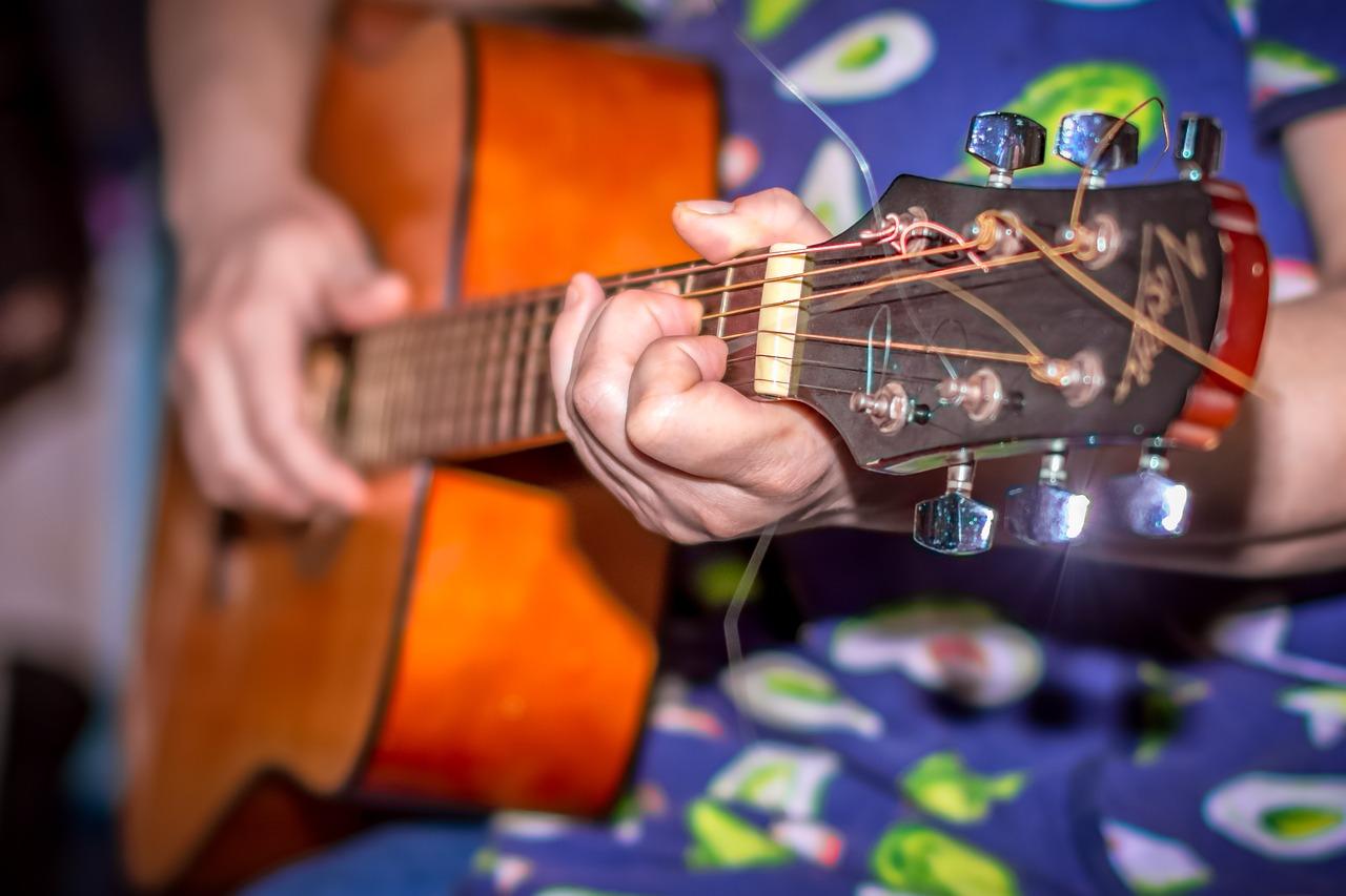 ilustrasi-chord-gitar-5758870980.jpg