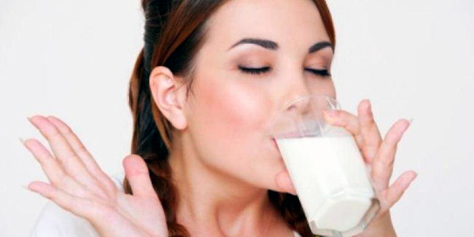 ilustrasi-minum-susu_20141110_104918.jpg