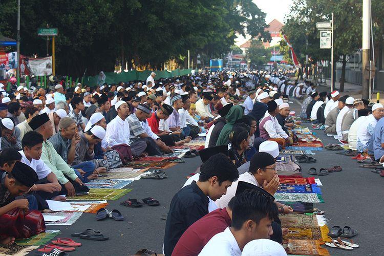 ilustrasi-shalat-3072020.jpg