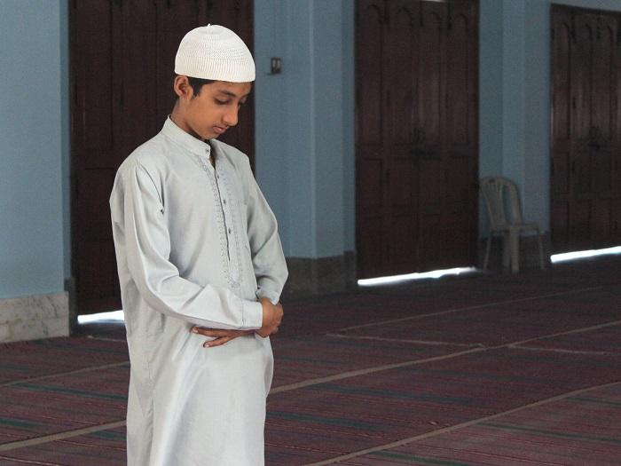 ilustrasi-shalat-idul-fitri-di-rumah-lagi.jpg