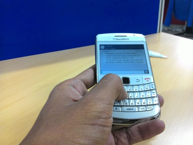 ilustrasi-sms_20151205_043956.jpg
